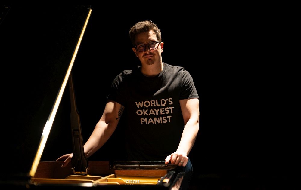 Petar Ćulibrk, World's Okayest Pianist, Eleventh hour