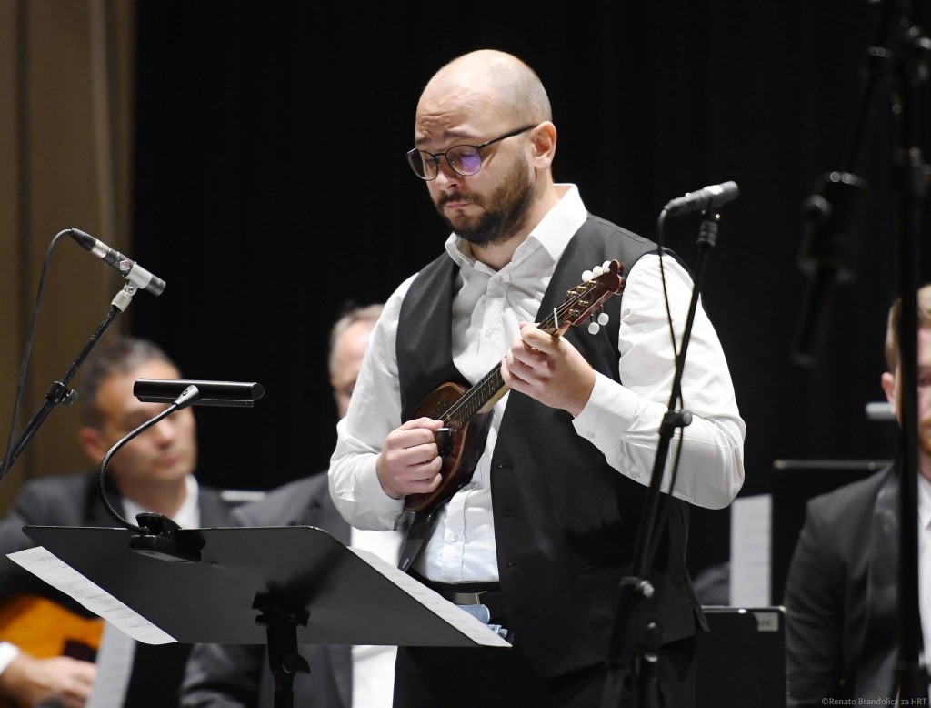 Tamburaški orkestar HRT-a / U ozračju tambure