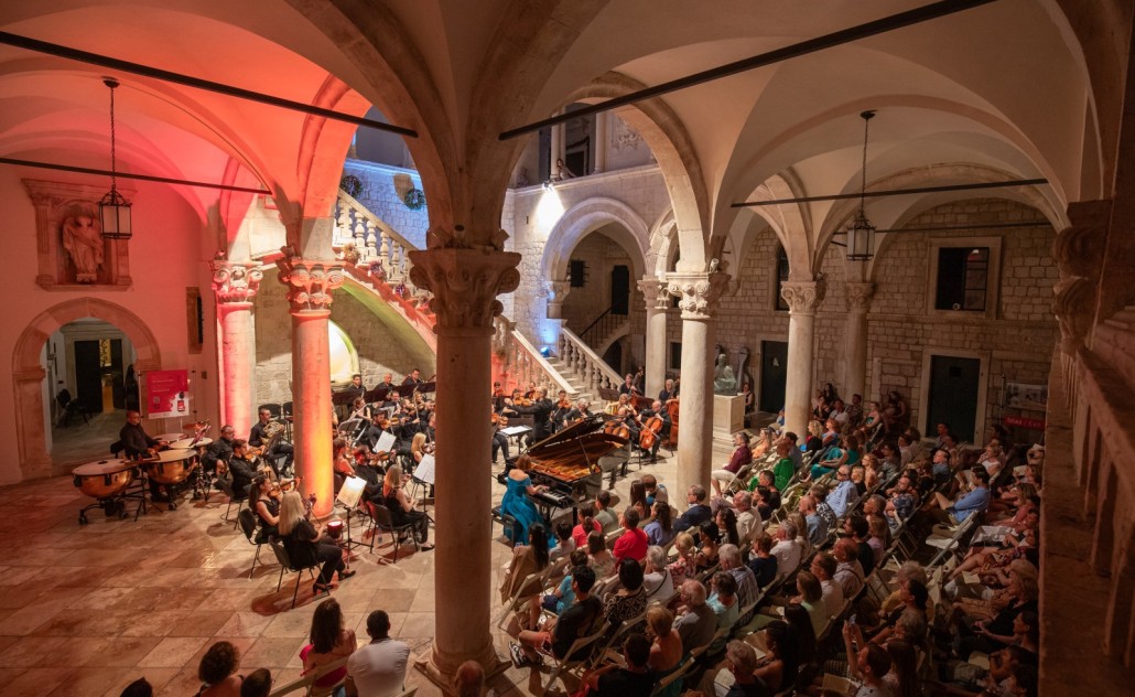 Filharmonija Republike Sjeverne Makedonije - Knežev dvor