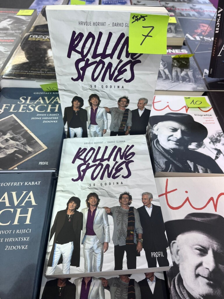 Knjiga o Stonesima / Monika Bončina
