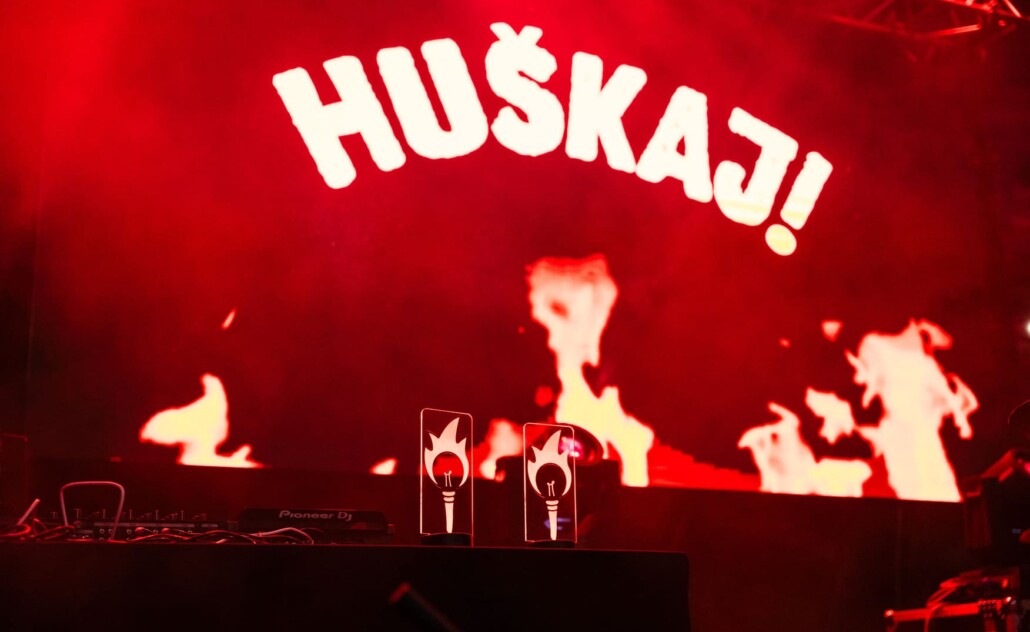 hušKAJ!
