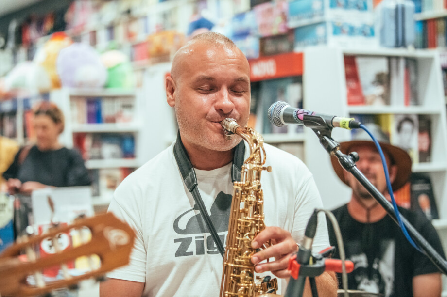 Dubioza Menart-66