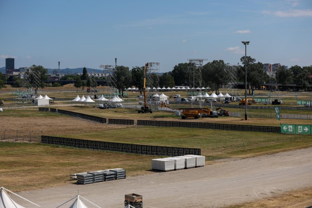 Pripreme za koncert Thompsona na Hipodromu