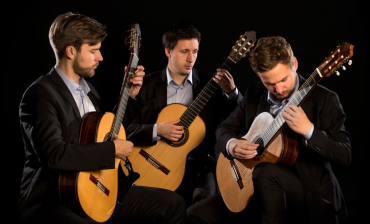 Scena Amadeo: Trio Evocación