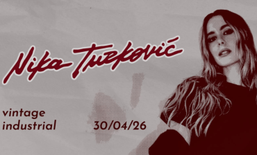 Nika Turković u Vintage Industrial Baru