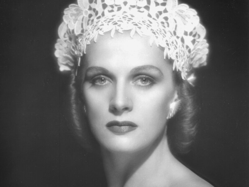 Mia Čorak Slavenska