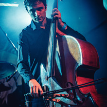 J. R. August u Vintage Industrial Baru