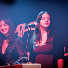 J. R. August u Vintage Industrial Baru