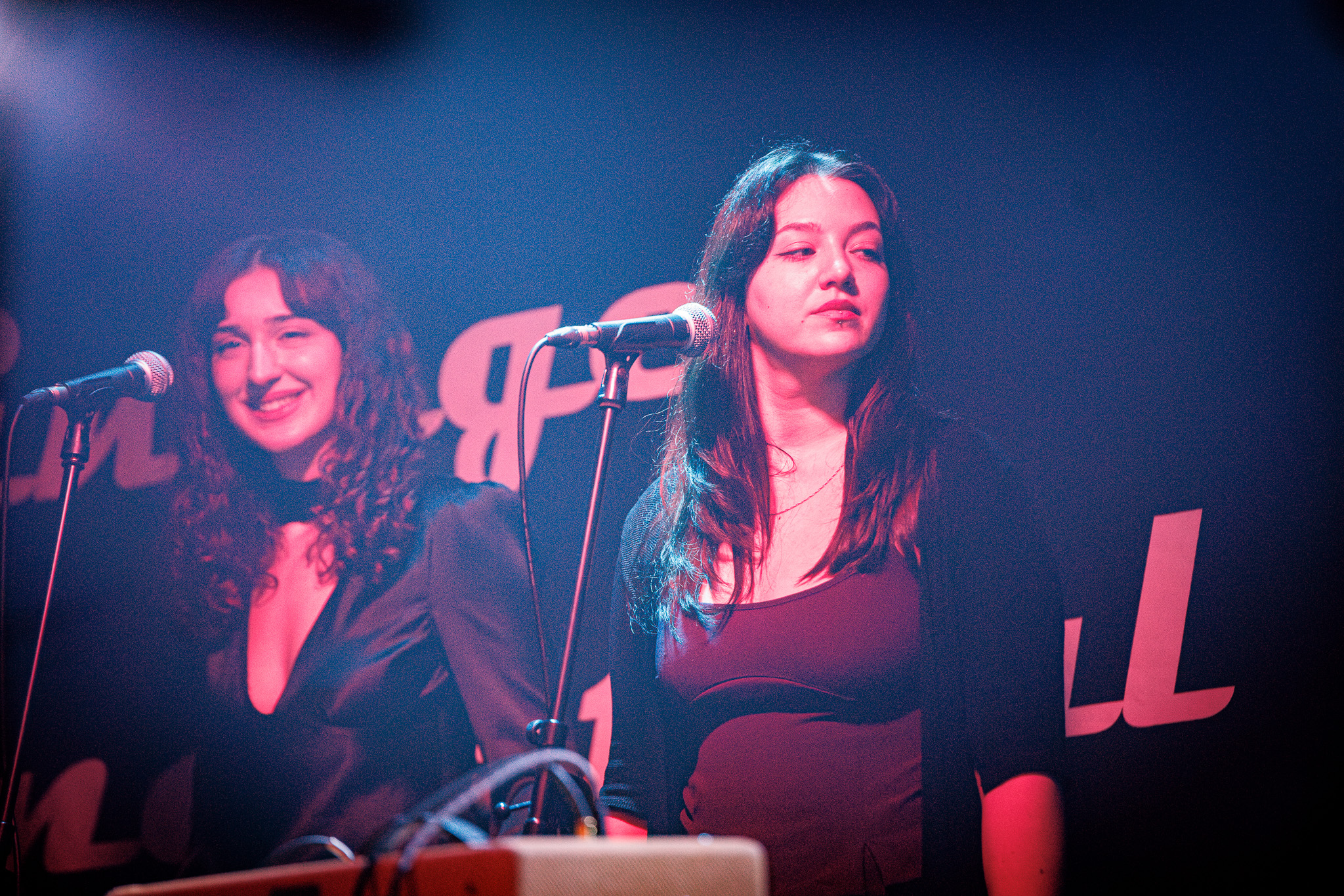 J. R. August u Vintage Industrial Baru