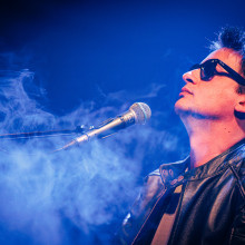 J. R. August u Vintage Industrial Baru