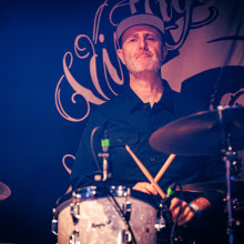 J. R. August u Vintage Industrial Baru