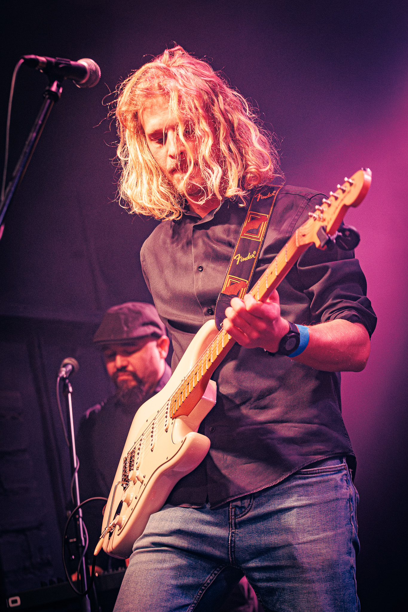 J. R. August u Vintage Industrial Baru