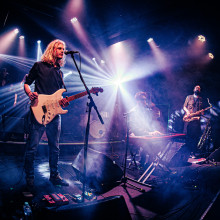 J. R. August u Vintage Industrial Baru