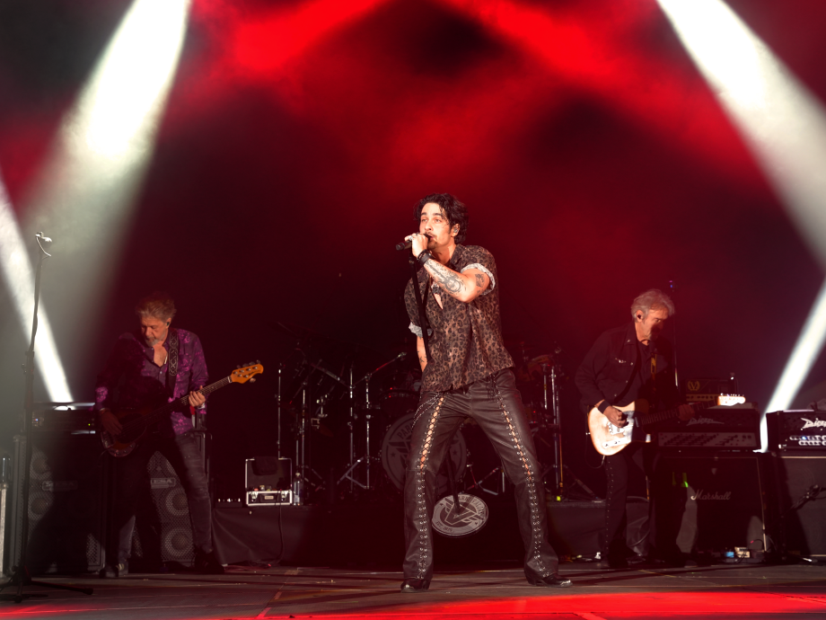 Parni valjak u Gradskom vrtu / Karla Močković