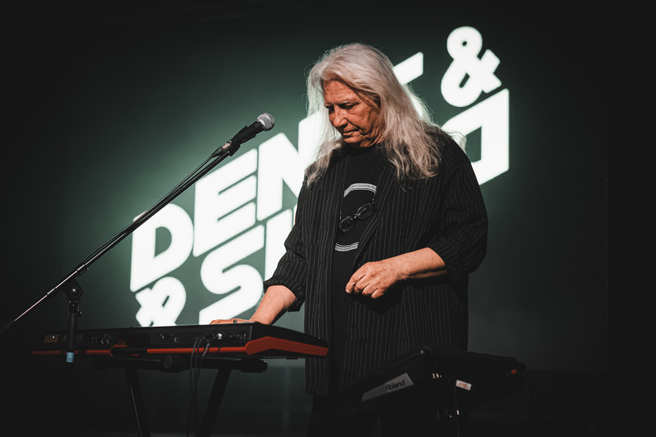 Denis & Denis