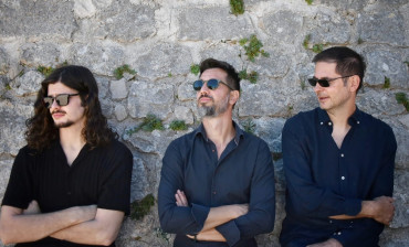 Mantes u Klubu Kazališta Komedija